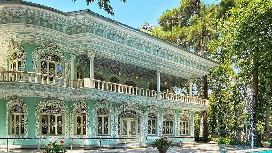 Tehron Vaqt muzeyi: bitta chipta bilan muzey, bogʻ va tarixiy uyga tashrif buyurish.